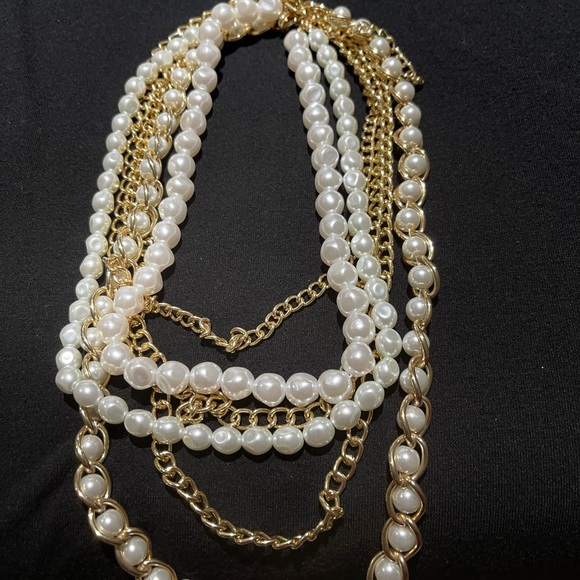 Pearl and gold chain necklace - Picture 2 of 5